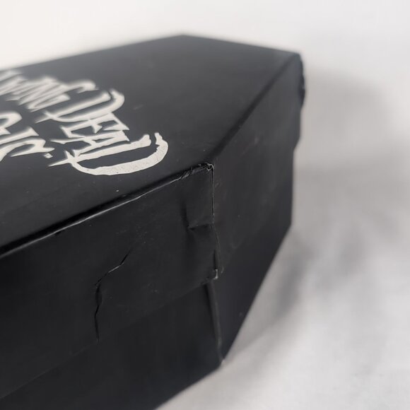 Mezco Toyz Living Dead Dolls Series 16 Eleanor Doll w/ Certificate - No Costume - Picture 11 of 15